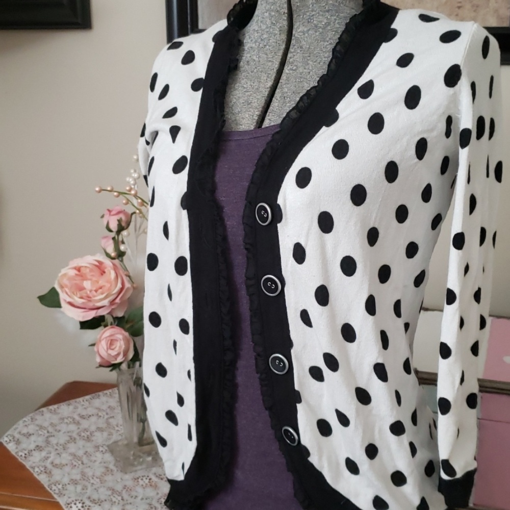 Adorable cardigan sweater